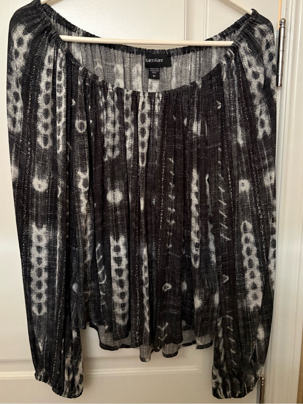 Karen Kane Ikat Print Peasant Top Size M Like New
